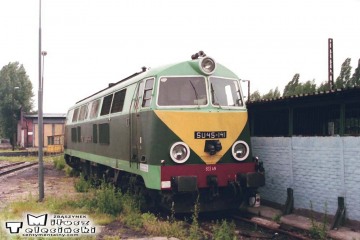 Zielona Góra 17.06.1995. Przy lokomotywowni. SU45-141 z lokomotywowni Jelenie góra.