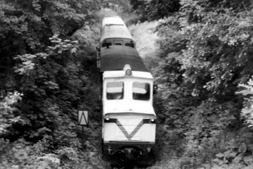 Kalinowo - Maże. Pociąg jedzie w stronę Turowa. 17.06.1988