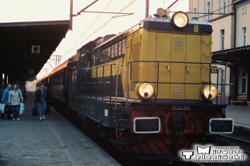 Krzyż w maju 1991. pociąg pośpieszny z Warszawy do Gorzowa 1823.