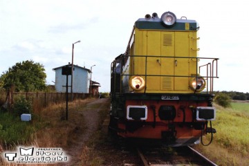 Chociszewo - Rogoziniec. SP32-088 z osobowym do Gorzowa w dniu 19.09.2002.