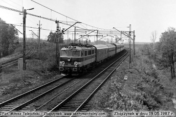 EU07-182 opuszcza Zbąszynek z pośpiesznym Berlin - Warszawa koło nastawni "Chlastawa" w dniu 19.05.1987