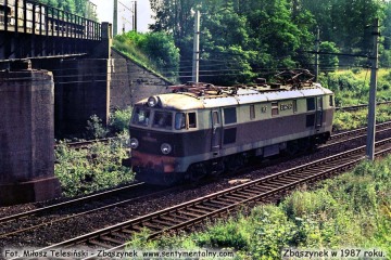 ET22-843 wjeżdża do Zbąszynka z Rzepina. Lato 1987.