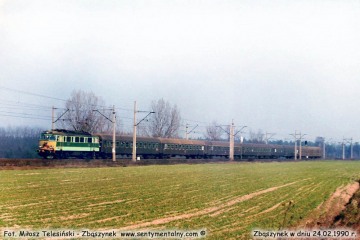 EU07-180 z osobowym Poznań - Jelenia Góra, zbliża się do Zbąszynka w dniu 24.02.1990