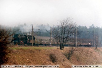 Osobowy z Leszna zbliża się do Zbąszynka w dniu 24.02.1990.