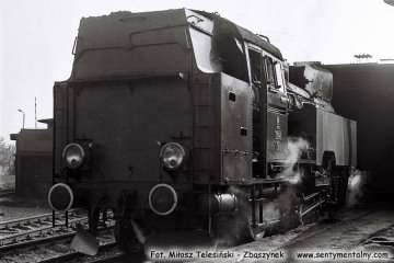 Tkt48-78 przy lokomotywowni Kępno w dniu 17.05.1987.