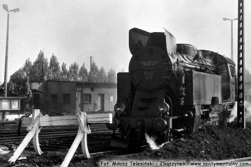 Tkt48-139 przy lokomotywowni Kępno w dniu 17.05.1987.