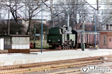 Tkt48-117 podczas manewrów w Ostrzeszowie 12.03.1990.