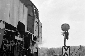 Tkt48-28 Wjazd do Sycowa pociągu specjalnego (Kępno - Bukowa Śląska - Syców - Kępno) w dniu 17.05.1987.