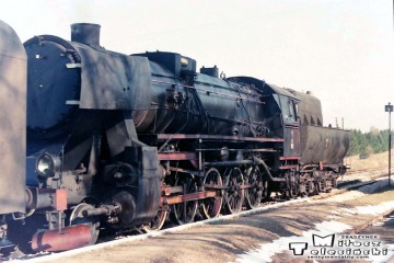 Trakiszki 05.04.1989. Ty2-1252 ze składem po przyjeździe z Suwałk.