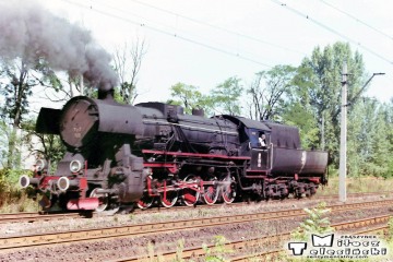 Ty2-433 wyjeżdża w stronę Międzyrzecza w dniu 23.07.1990.