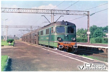 Zbąszynek w 1987 roku. ST43-09. ST43-205 z osobowym z Leszna.