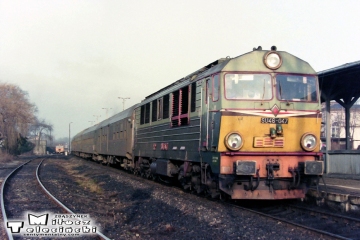SU46-047 na stacji Żary w 1990 roku.