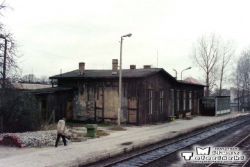 Gorzów Wlkp. w maju 1991. Budynek zniknął - zawalił się przy rozbiórce. Lipiec 1991.