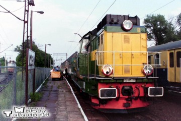 Rzepin 11.06.1994. SP32-091 wjeżdża z osobowym z Międzyrzecza.