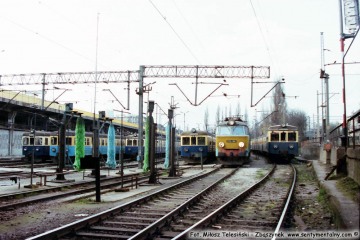 Poznań 19.04.1994 Po lewej 1030, po prawej 630. ET22-1182
