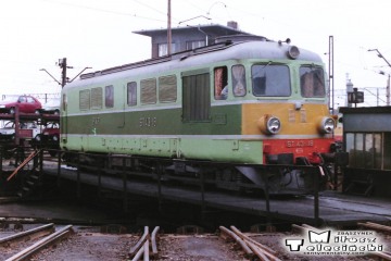 Leszno - lokomotywownia w dniu 08.03.1988. ST43-18.