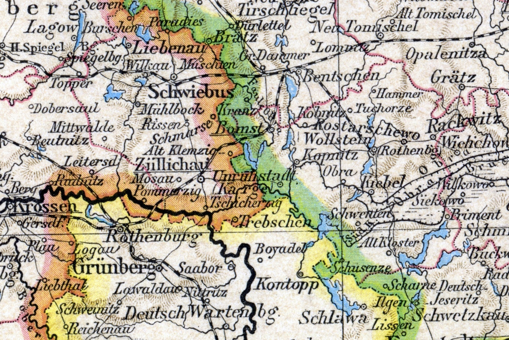 Mapka z 1887 roku, ukazująca odcinek linii Zbąszyń - Wolsztyn, oddany 01 lipca 1886. Dopiero w dniu 01 grudnia 1895 stacja Wolsztyn uzyskała połączenie z Błotnicą, skąd dalej do Włoszakowic dotarto z koleją 01 maja 1896. Końcowy etap budowy z Włoszakowic do Leszna został oddany 01 listopada 1895. 