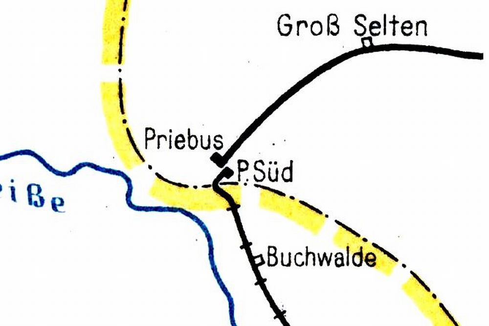 Po południowej stronie torowiska znajdował się mały przystanek Przewóz Południowy, przyporządkowany do fragmentu linii w kierunku Horki.