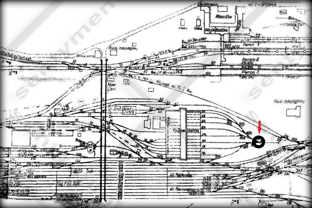 Fragment planu dworca w Zbąszynku z 1941 roku. Zaznaczona druga obrotnica "mała", znajdująca się po drugiej stronie hali niż główna. Powyższe zdjęcie częściowo ją ukazuje.